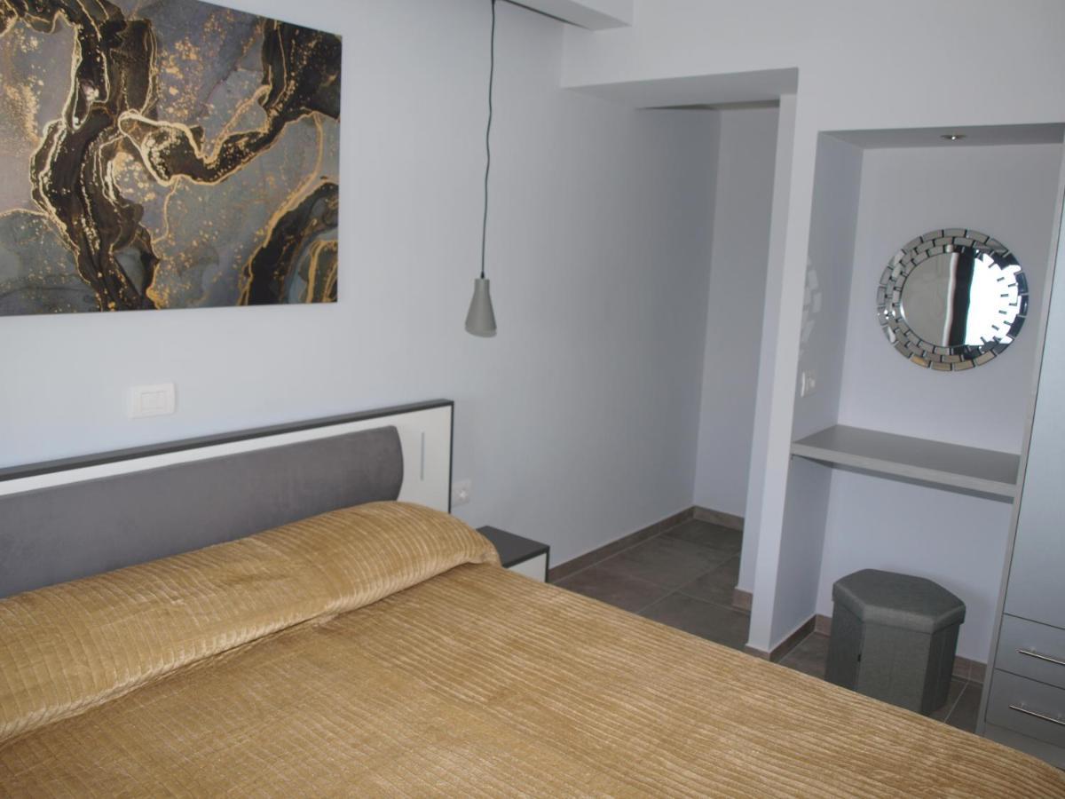 Attic Apartments Ajia Anna Zewnętrze zdjęcie
