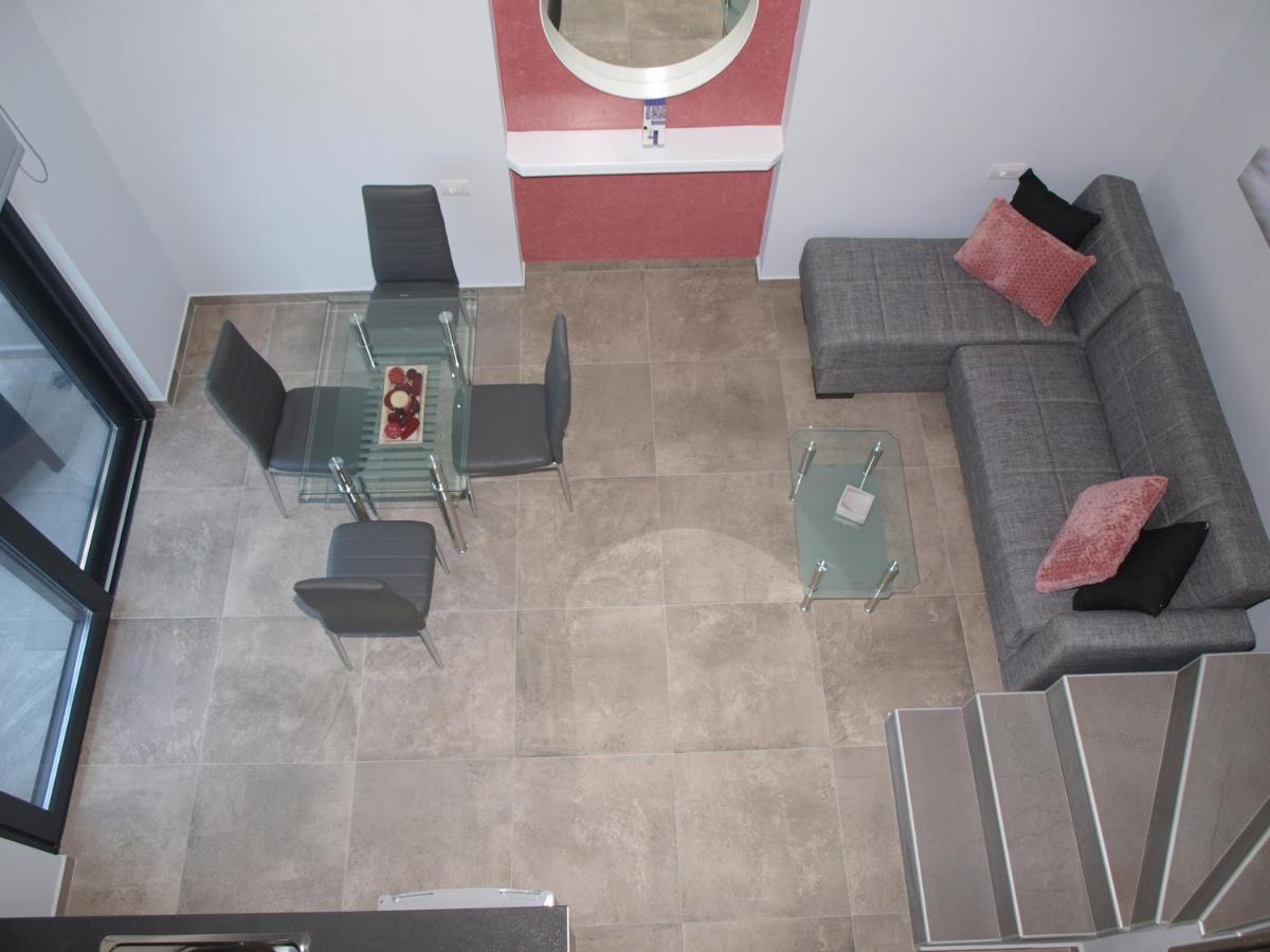 Attic Apartments Ajia Anna Zewnętrze zdjęcie